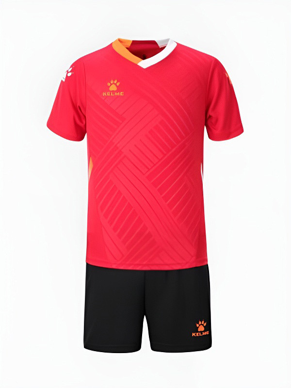 Детская футбольная форма KELME Short-Sleeved Football Suit (Red/Black)