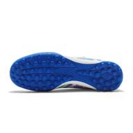 Детские шиповки KELME Kids' Soccer Cleats (TF) White/Light Blue - Детские шиповки KELME Kids' Soccer Cleats (TF) White/Light Blue